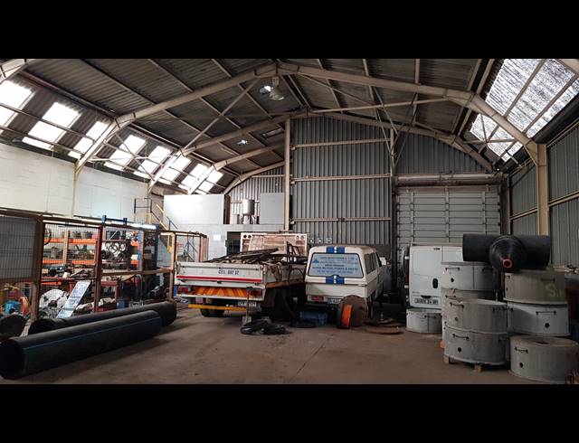 834M² FACTORY FOR SALE IN BRACKENFELL INDUSTRIAL